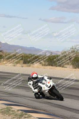 media/Nov-16-2025-Race Pace (Sun) [[8c5fa54630]]/Verified Riders/4-Turn 3 Inside (1050am)/